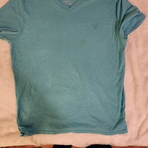 American Eagle Outfitters Teal V-Neck Tee